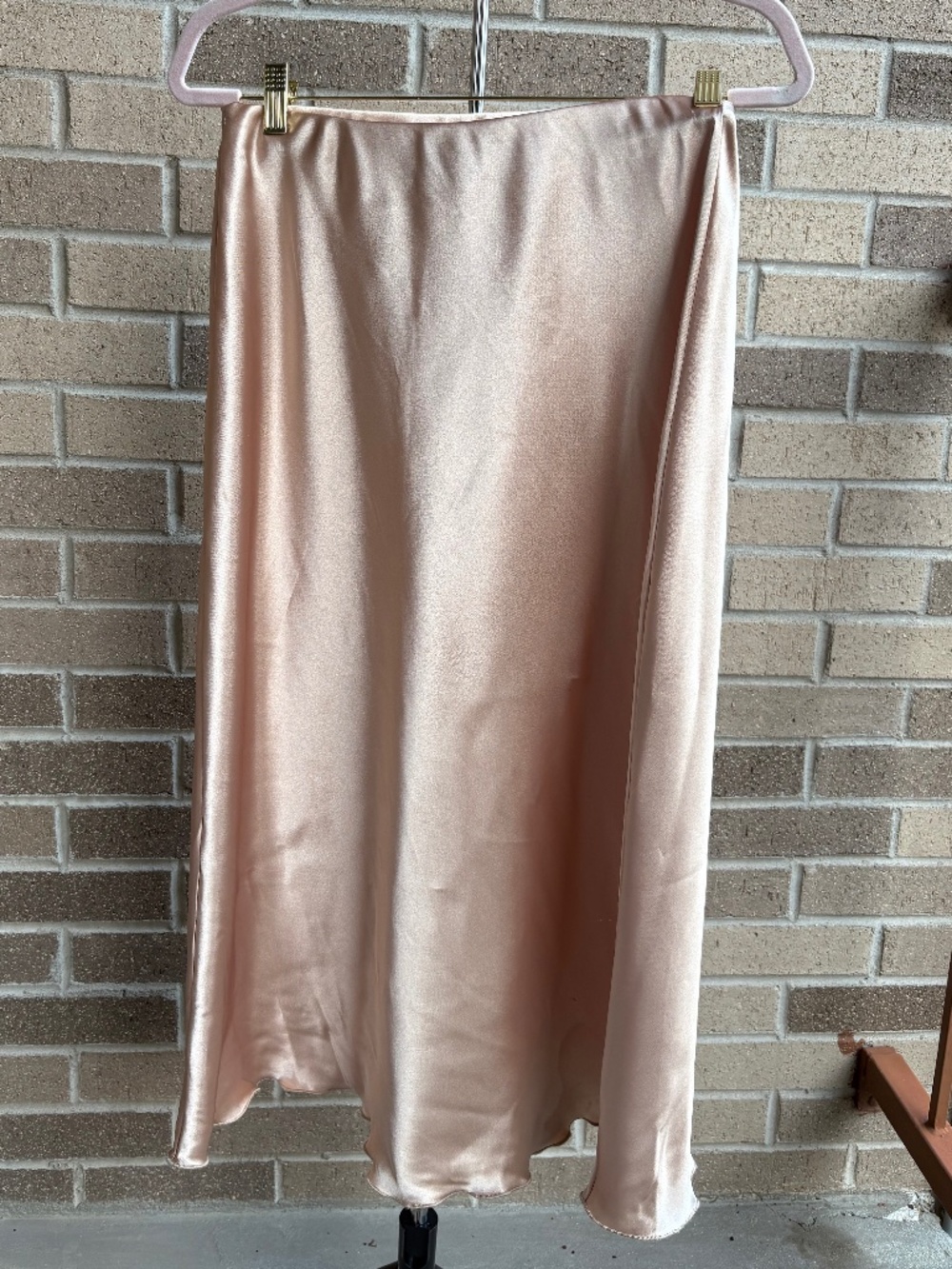 Nicole Miller New York Champagne Satin Midi Skirt